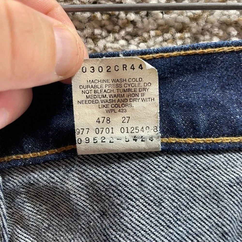 Vintage Levis Jeans Womens 16 Blue Denim Pants Tapered Leg 550 Relaxed 2001 Logo